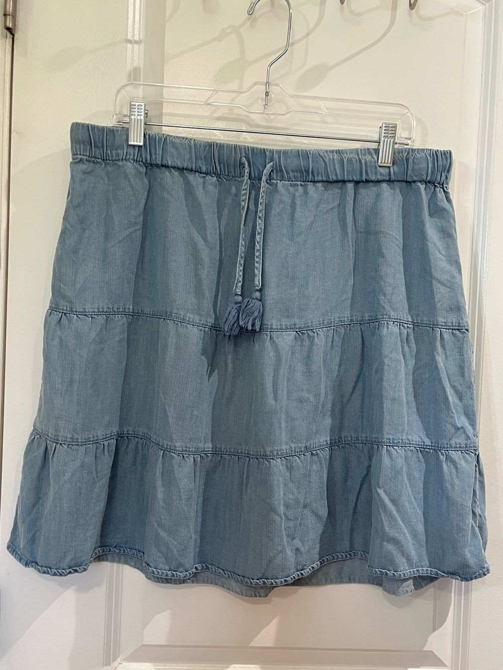 J.Jill Denim Tiered Tassel-Tie Mini Skirt Light Wash  Blue Sz L Petite Tencel